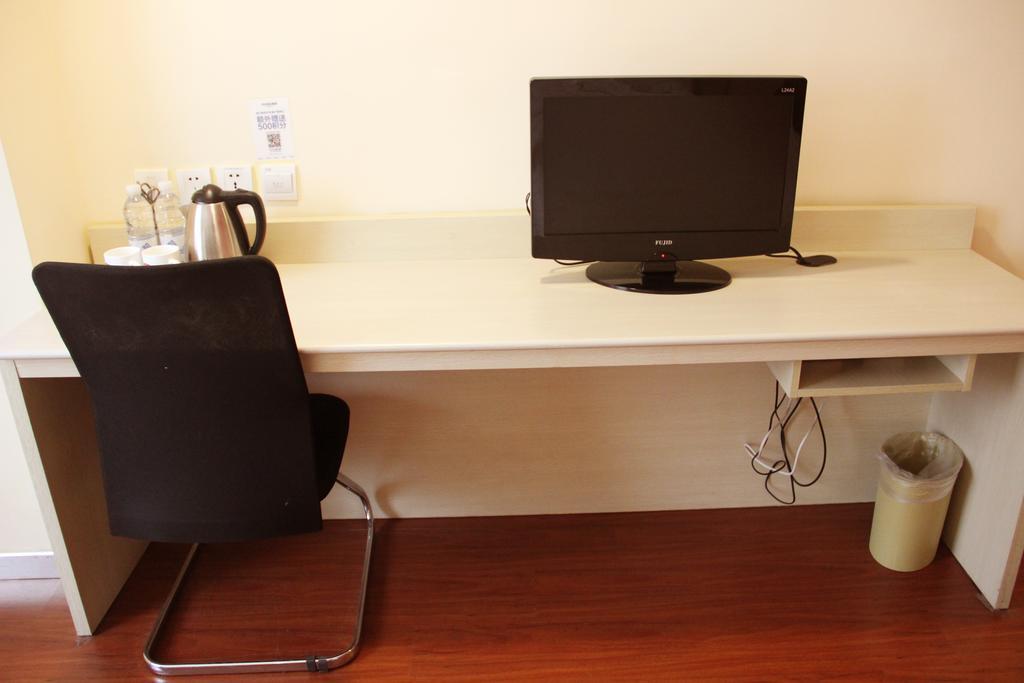 Hanting Express Jinzhou Luoyang Road Central Avenue Habitación foto